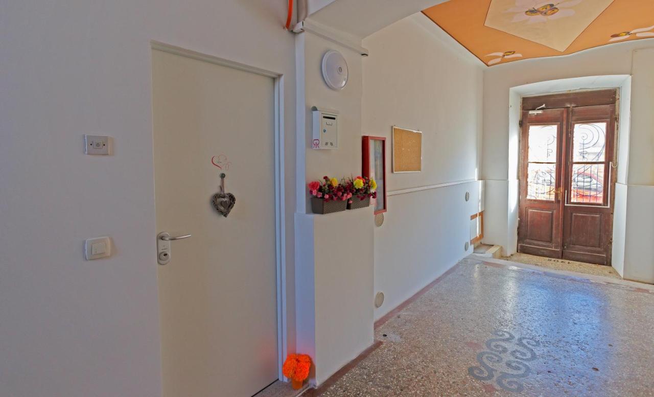 Rich Apartment Pula Dış mekan fotoğraf