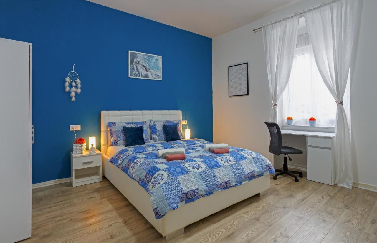 Rich Apartment Pula Dış mekan fotoğraf