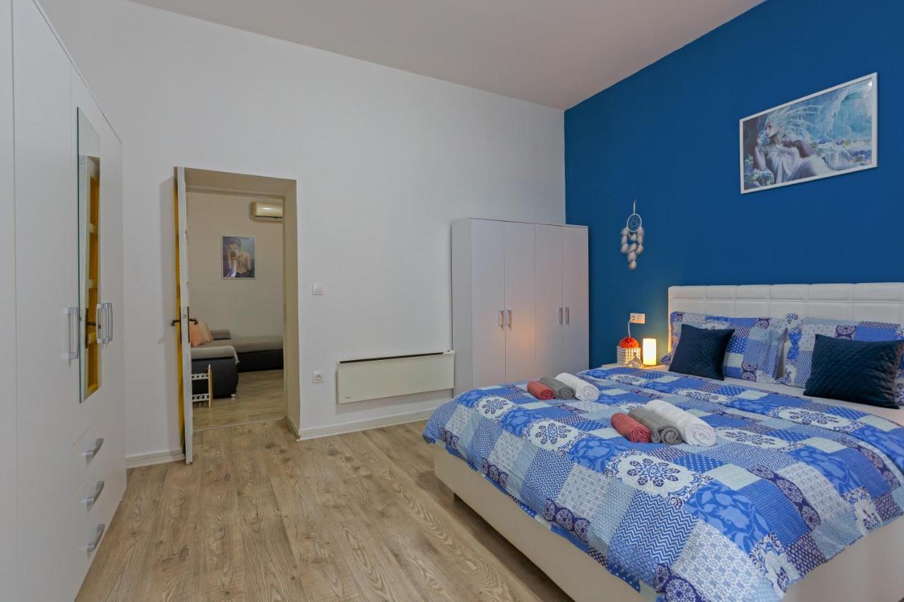 Rich Apartment Pula Dış mekan fotoğraf